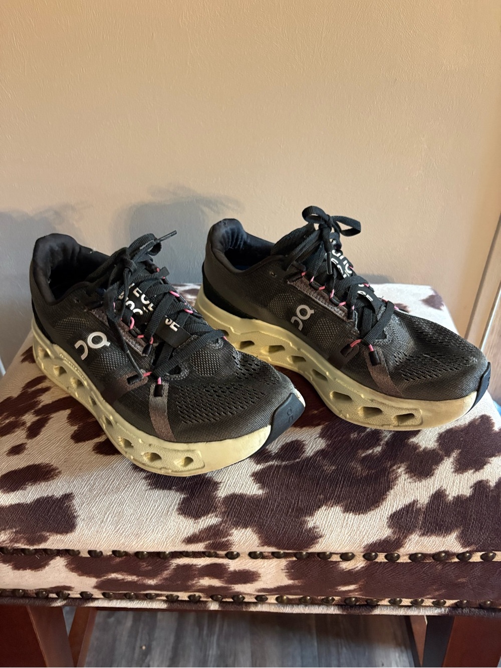 On Running Women's Black & Cream Athletic Running Shoes